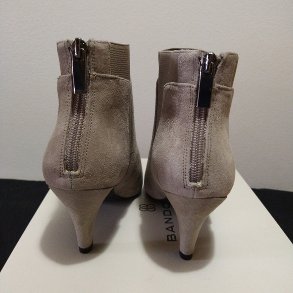 Bandolino Bari Beige Suede Kitten Ankle Booties - Picture 4 of 13